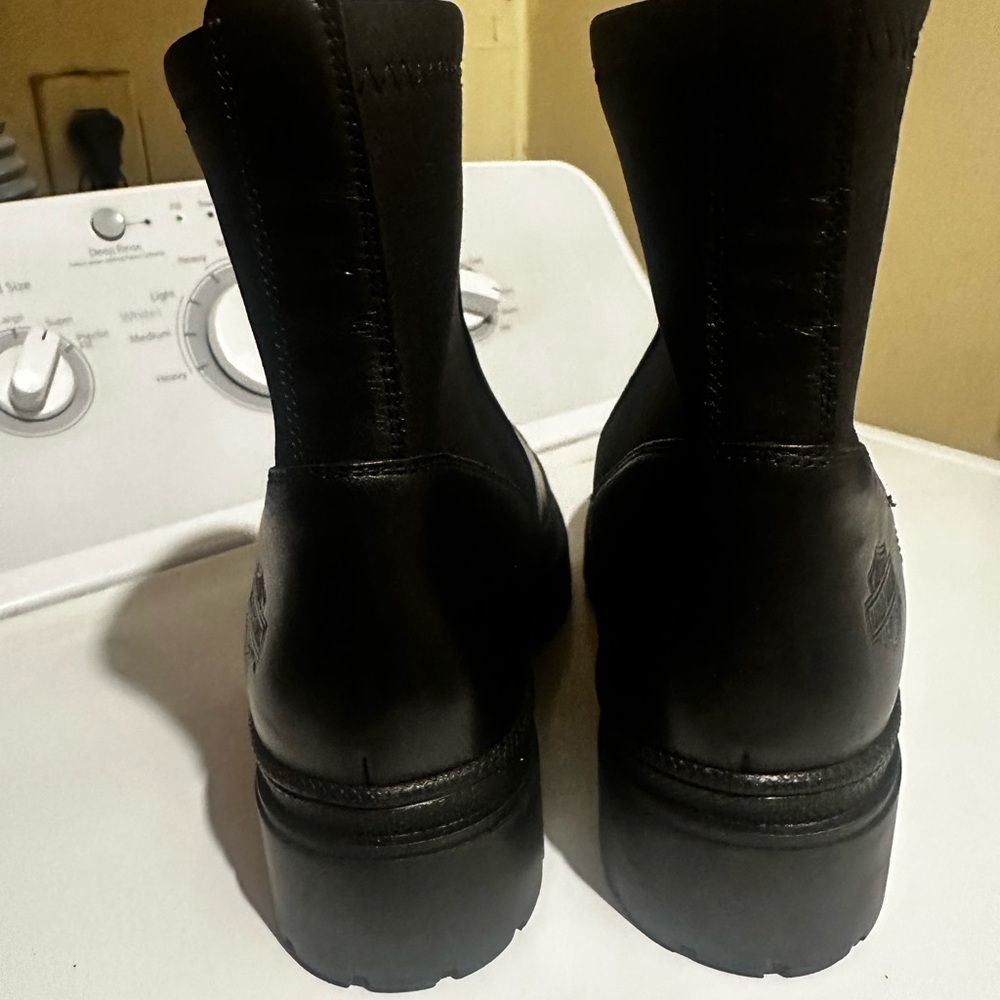 Womens Harley Davidson ankle boots (New) - Picture 2 of 8